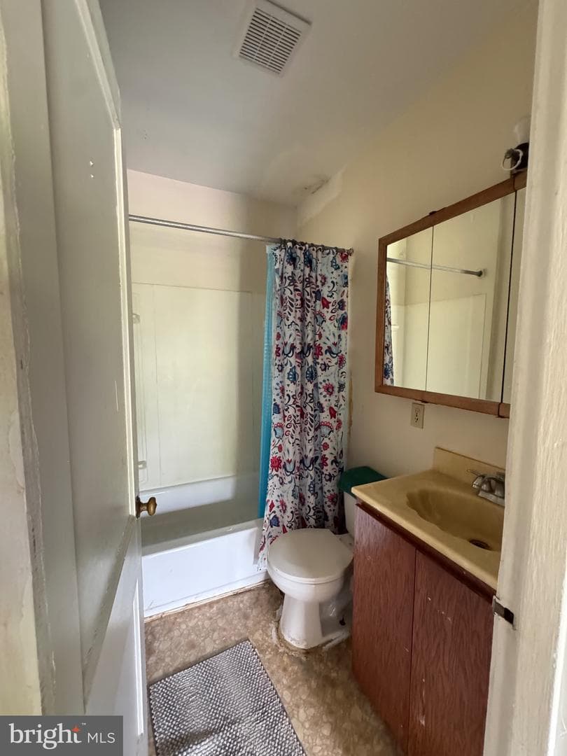 5213 Pole Road photo 13