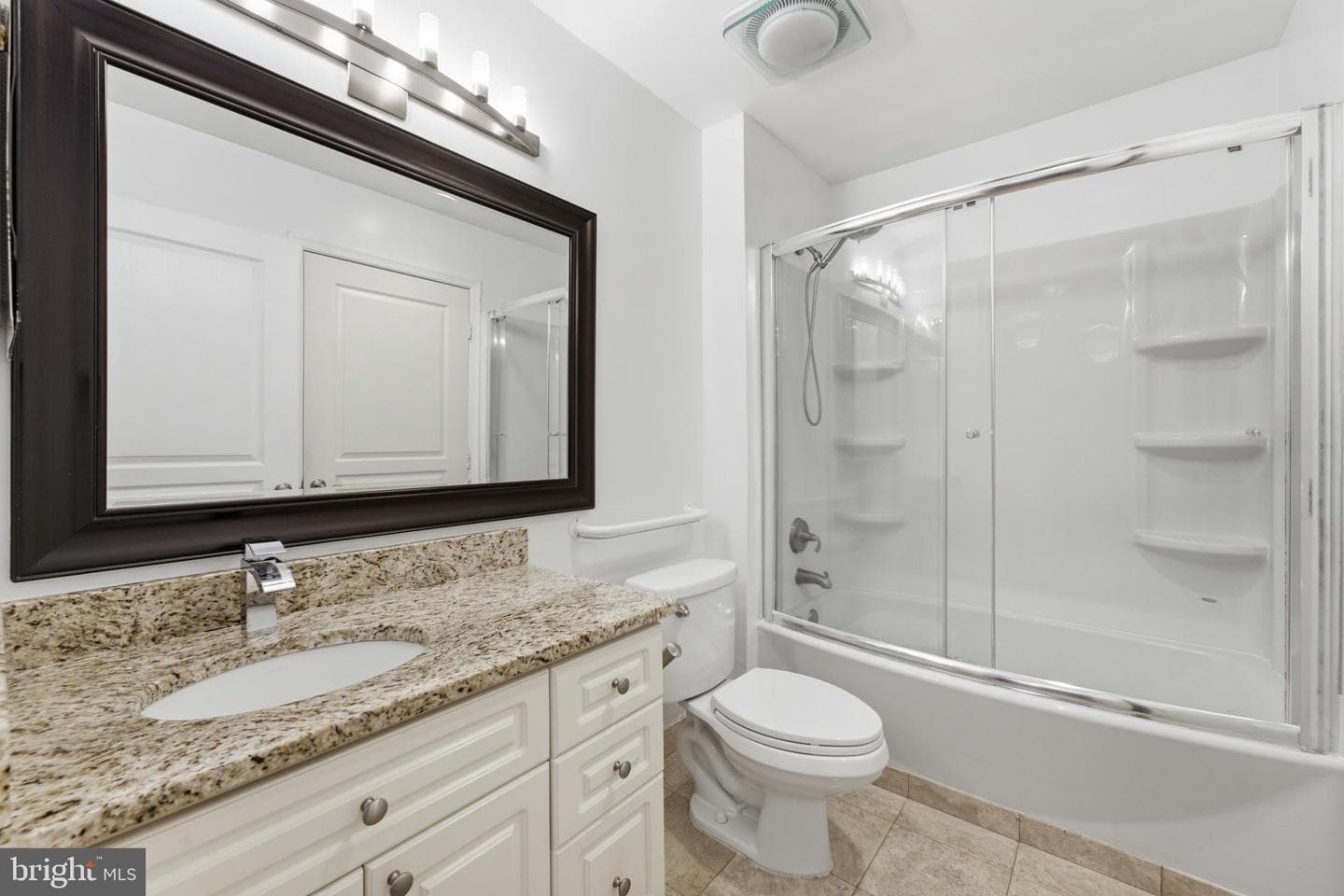 5563 Seminary Road #107 photo 15