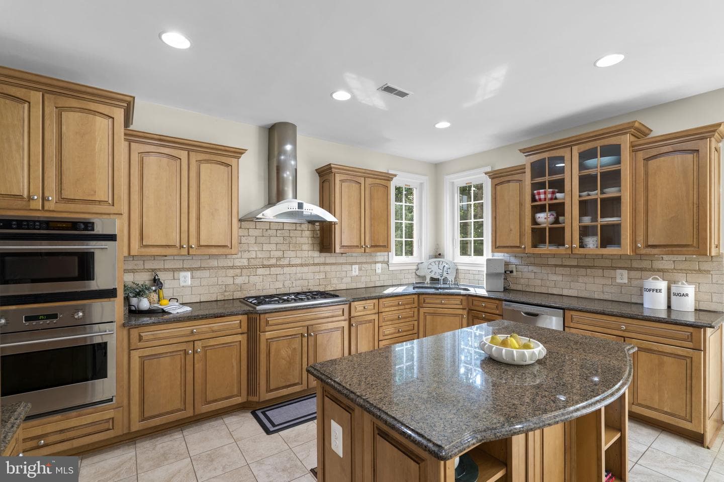 7532 Red Hill Drive photo 23