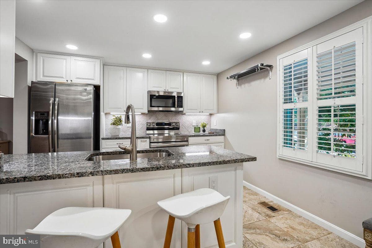 10906 Barton Hill Court photo 10
