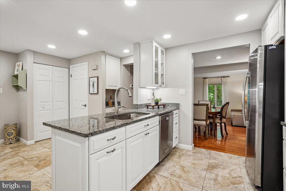10906 Barton Hill Court photo 12