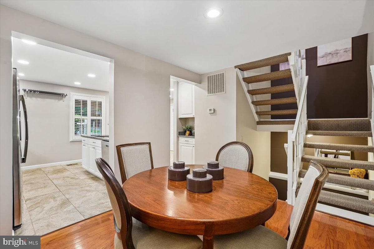 10906 Barton Hill Court photo 16