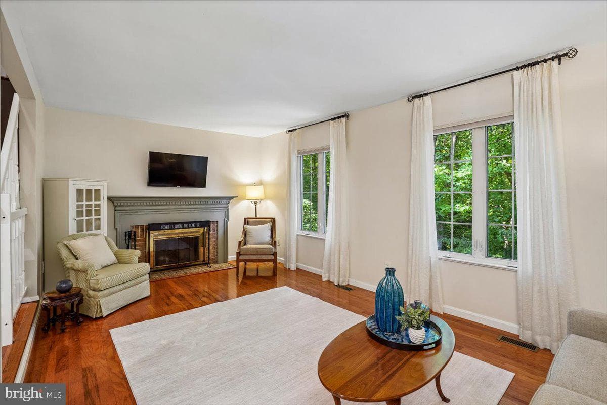 10906 Barton Hill Court photo 17