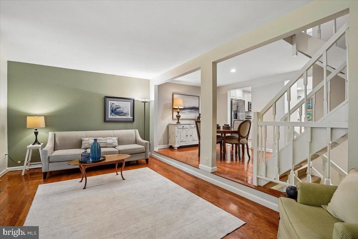 10906 Barton Hill Court photo 20