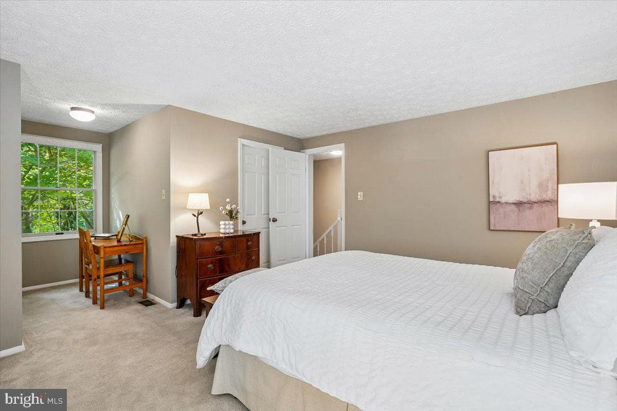 10906 Barton Hill Court photo 22