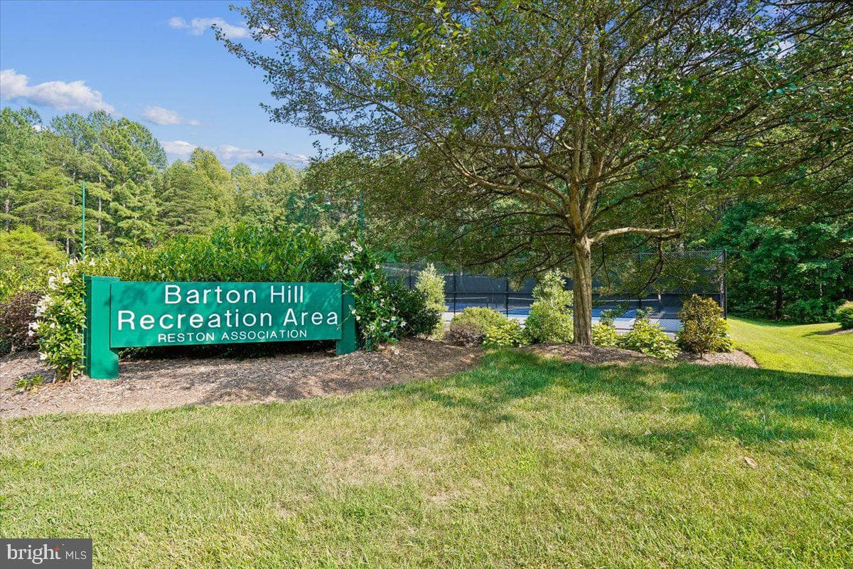 10906 Barton Hill Court photo 38