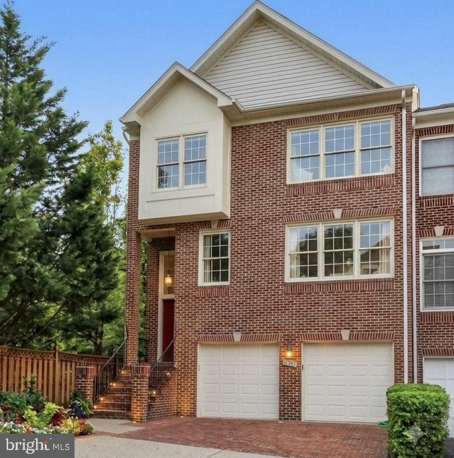 9510 Gatecross Place photo 1