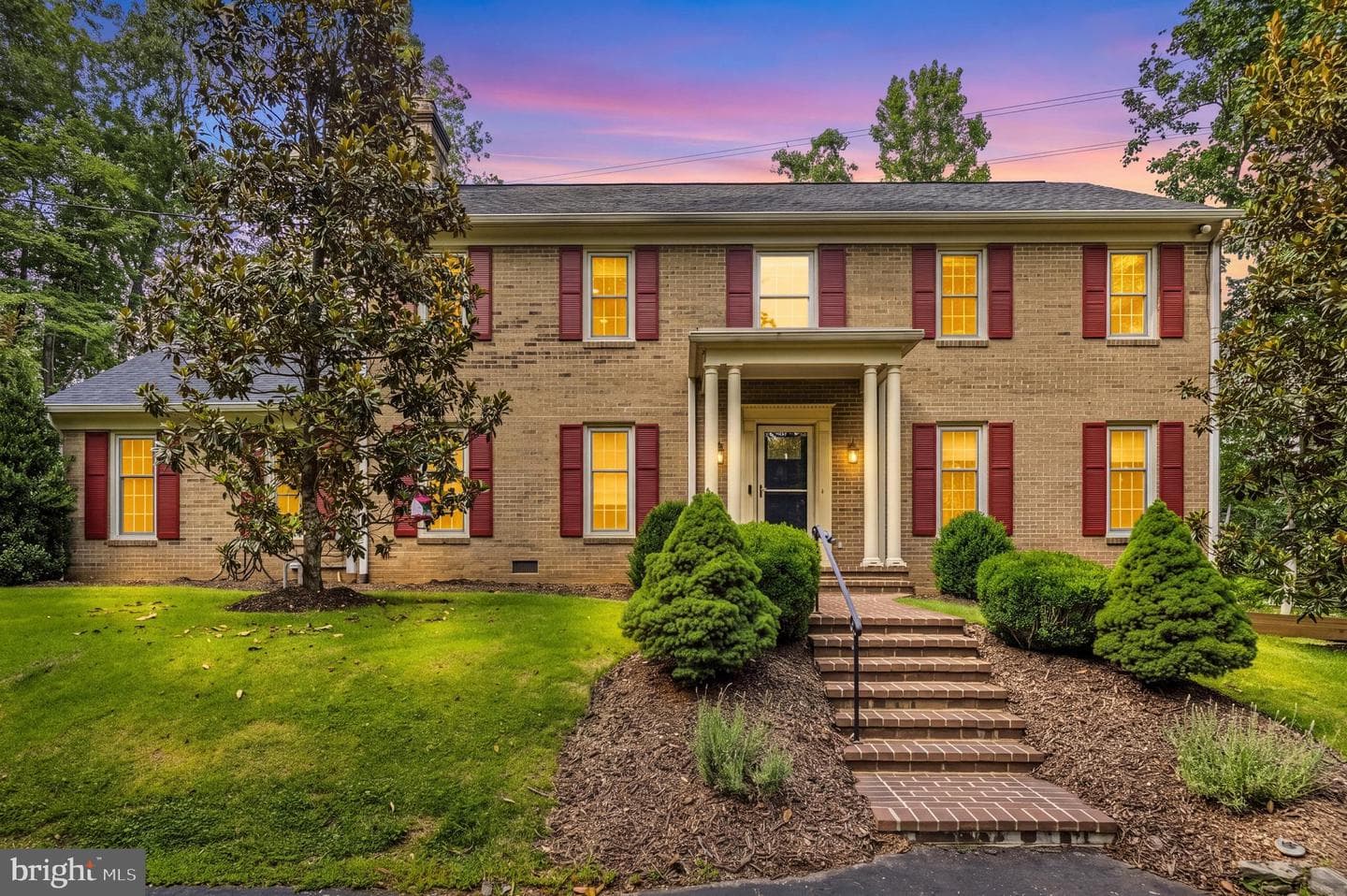 12126 Beaver Creek Road, Clifton