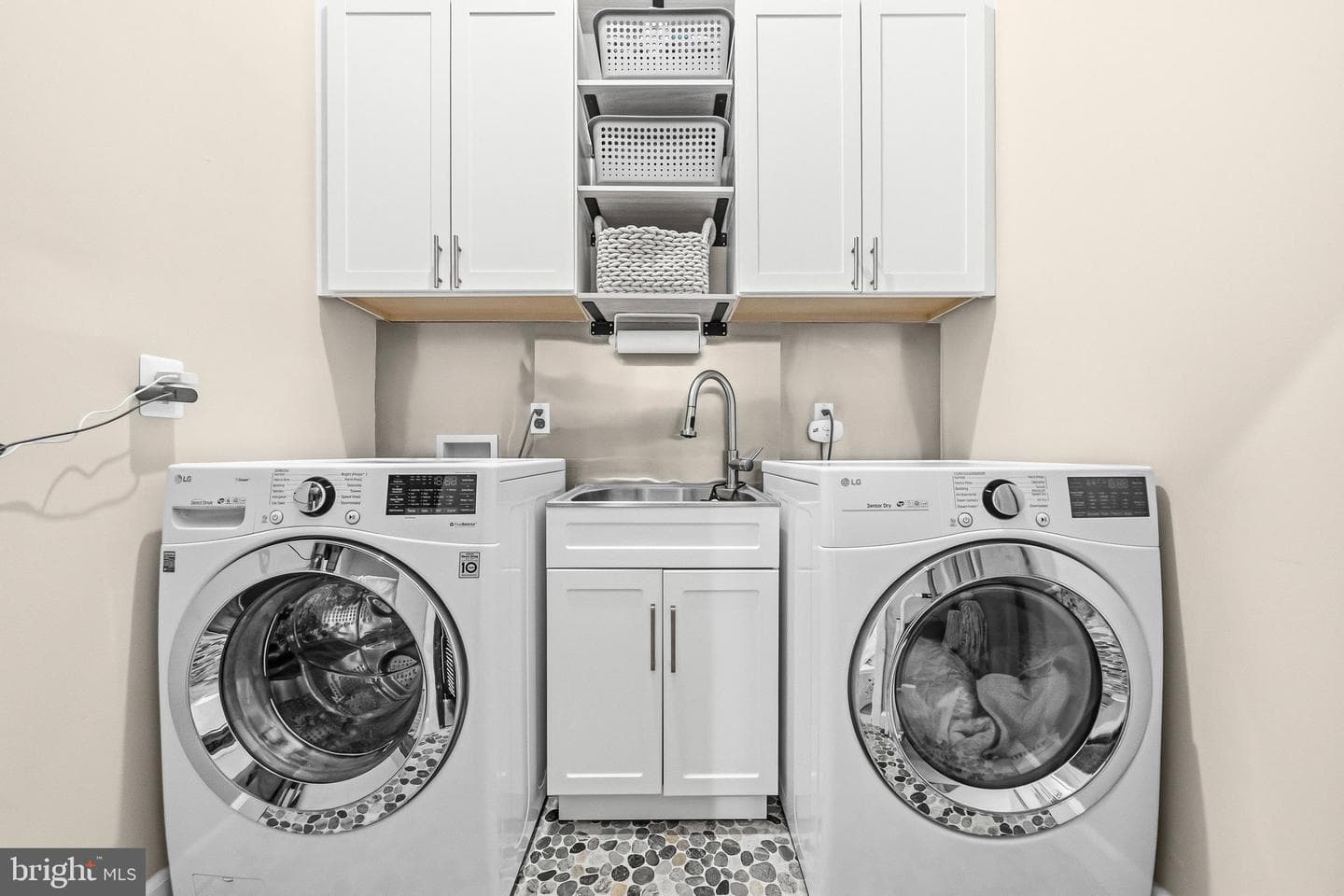 8801 Camden Street photo 23