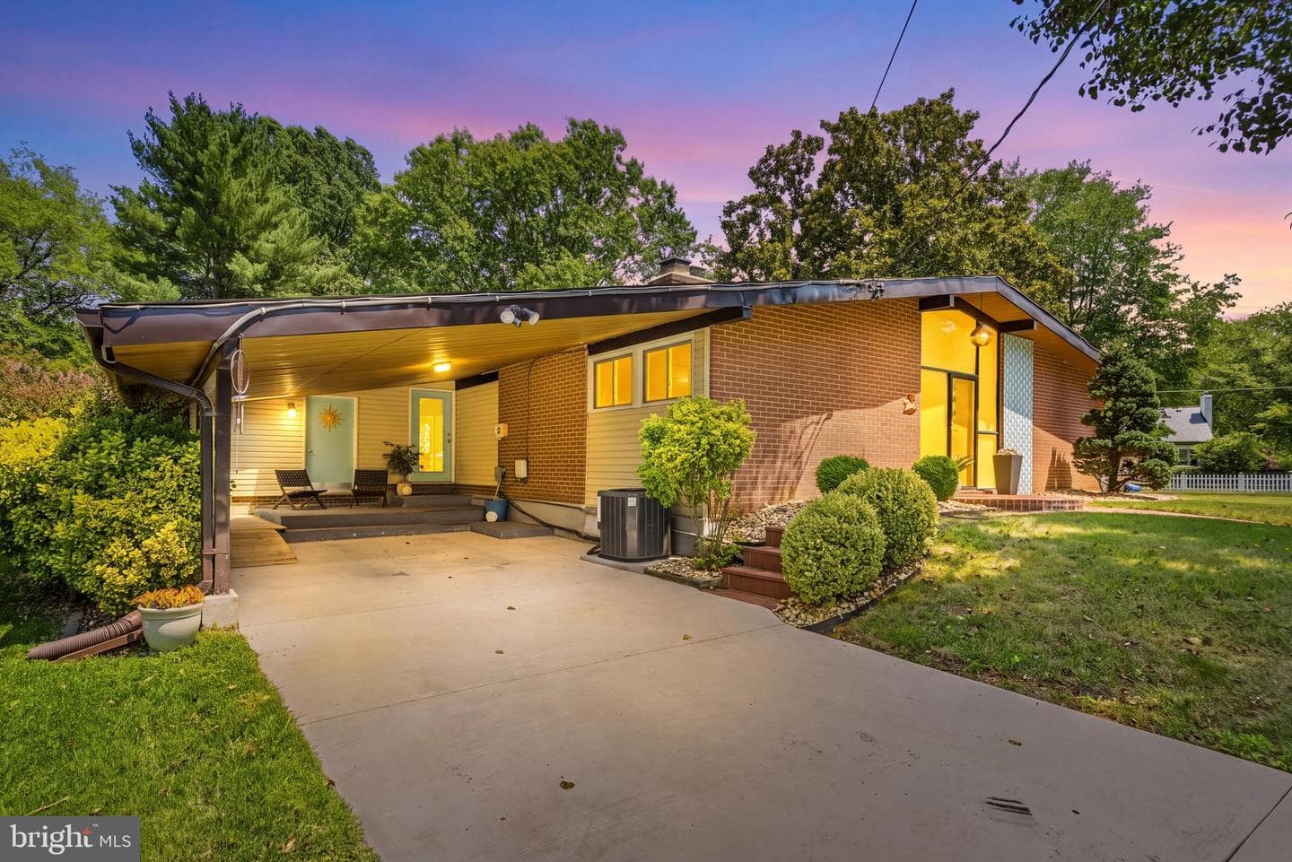 8801 Camden Street photo 4