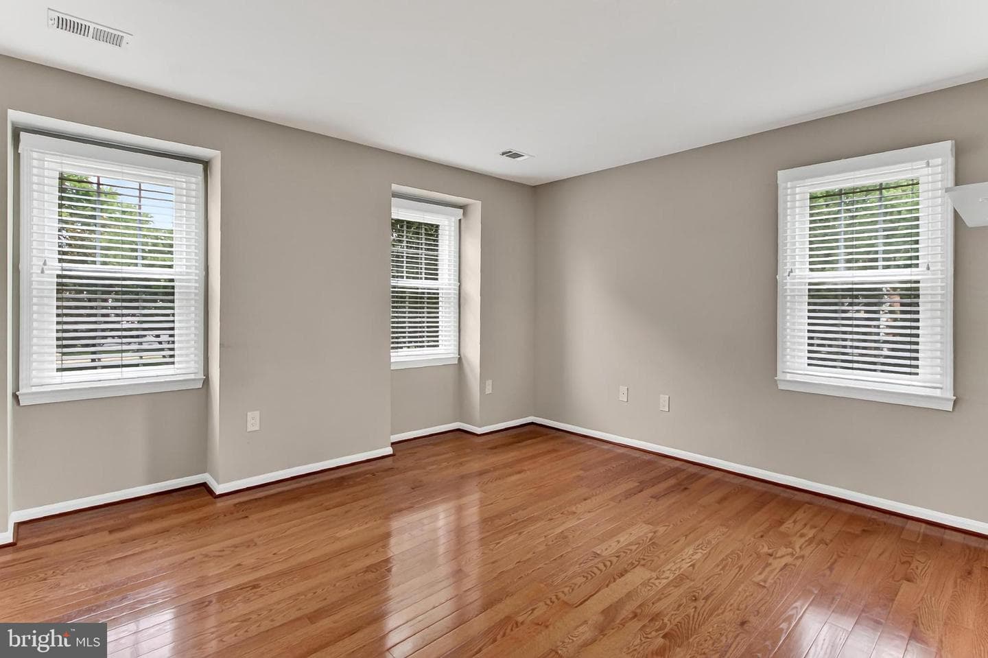 9001 Penn Manor Court photo 40
