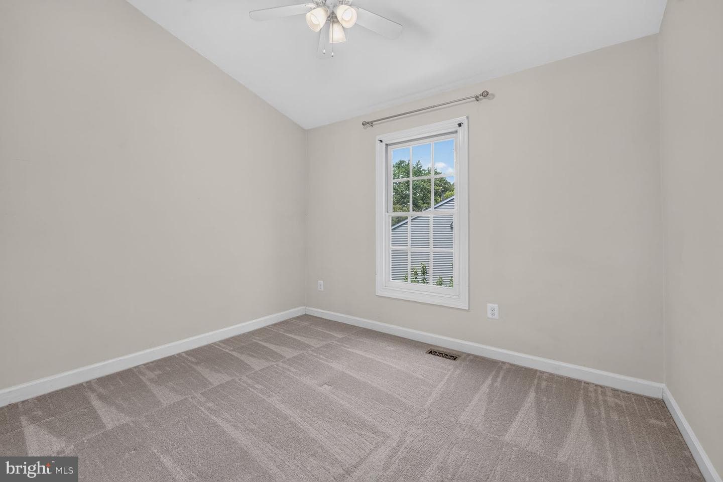 7827 Shepherd Hills Court photo 8