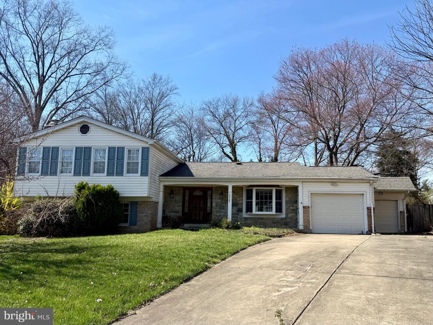 9927 Barnsbury Court, Fairfax