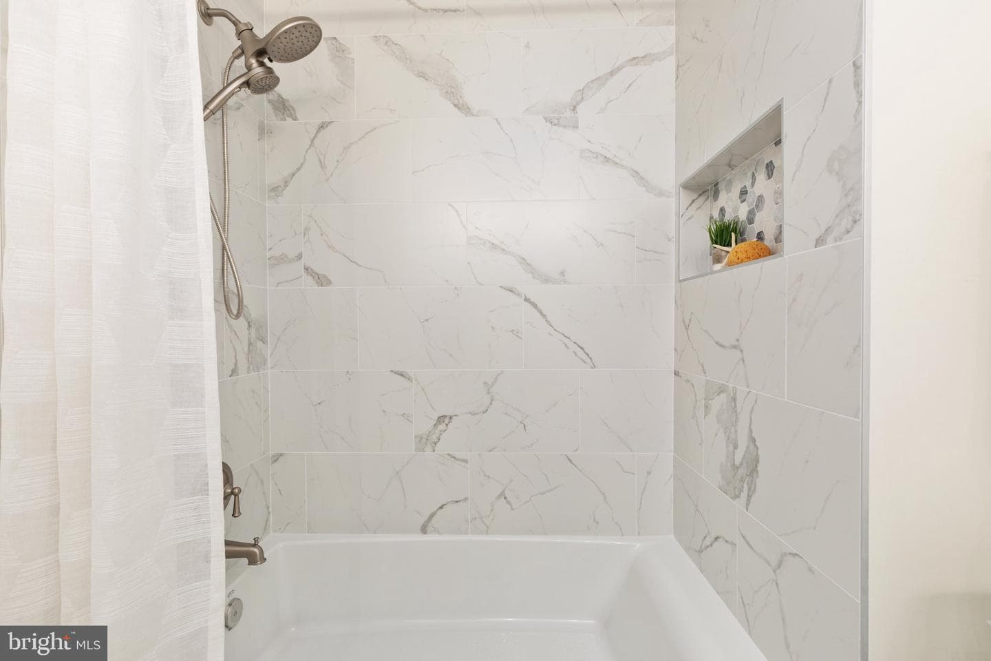 9927 Barnsbury Court photo 20