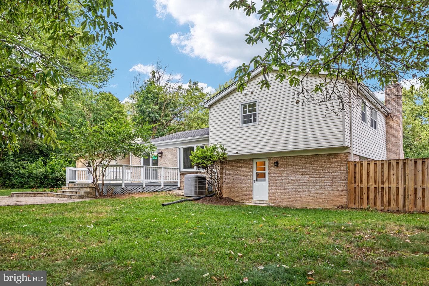 9927 Barnsbury Court photo 42