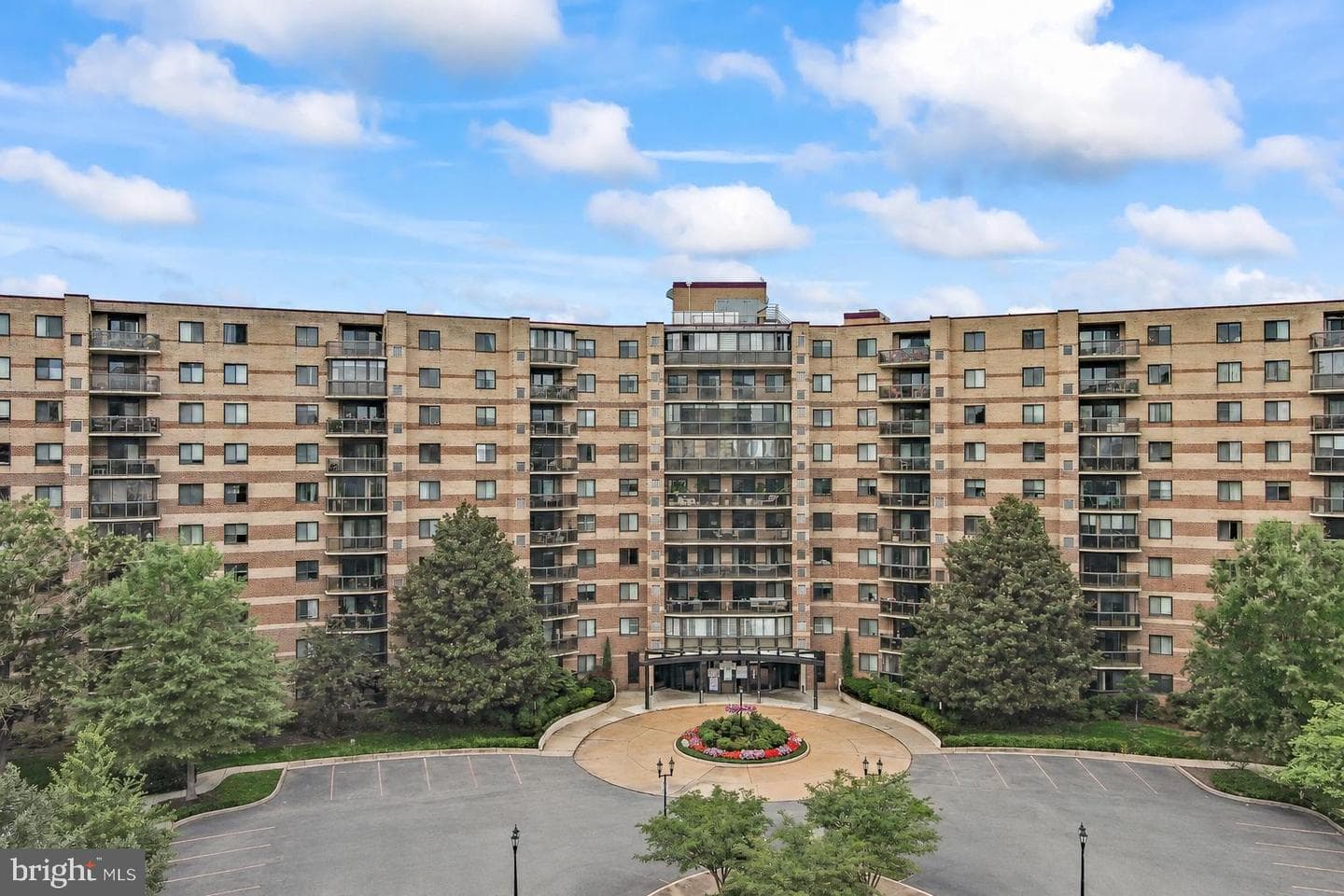 8370 Greensboro Drive #402, Mclean