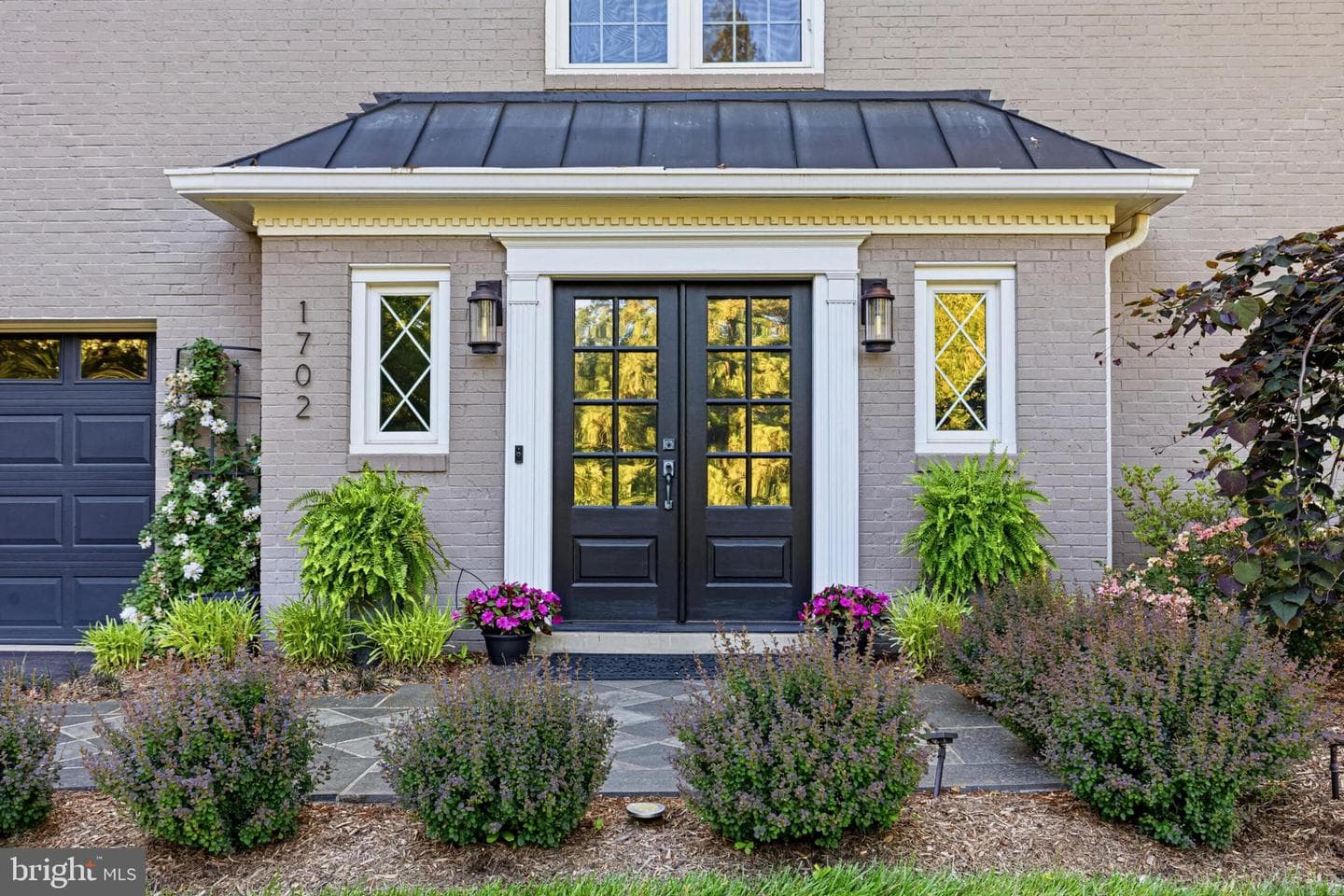 1702 Mason Hill Drive, Alexandria