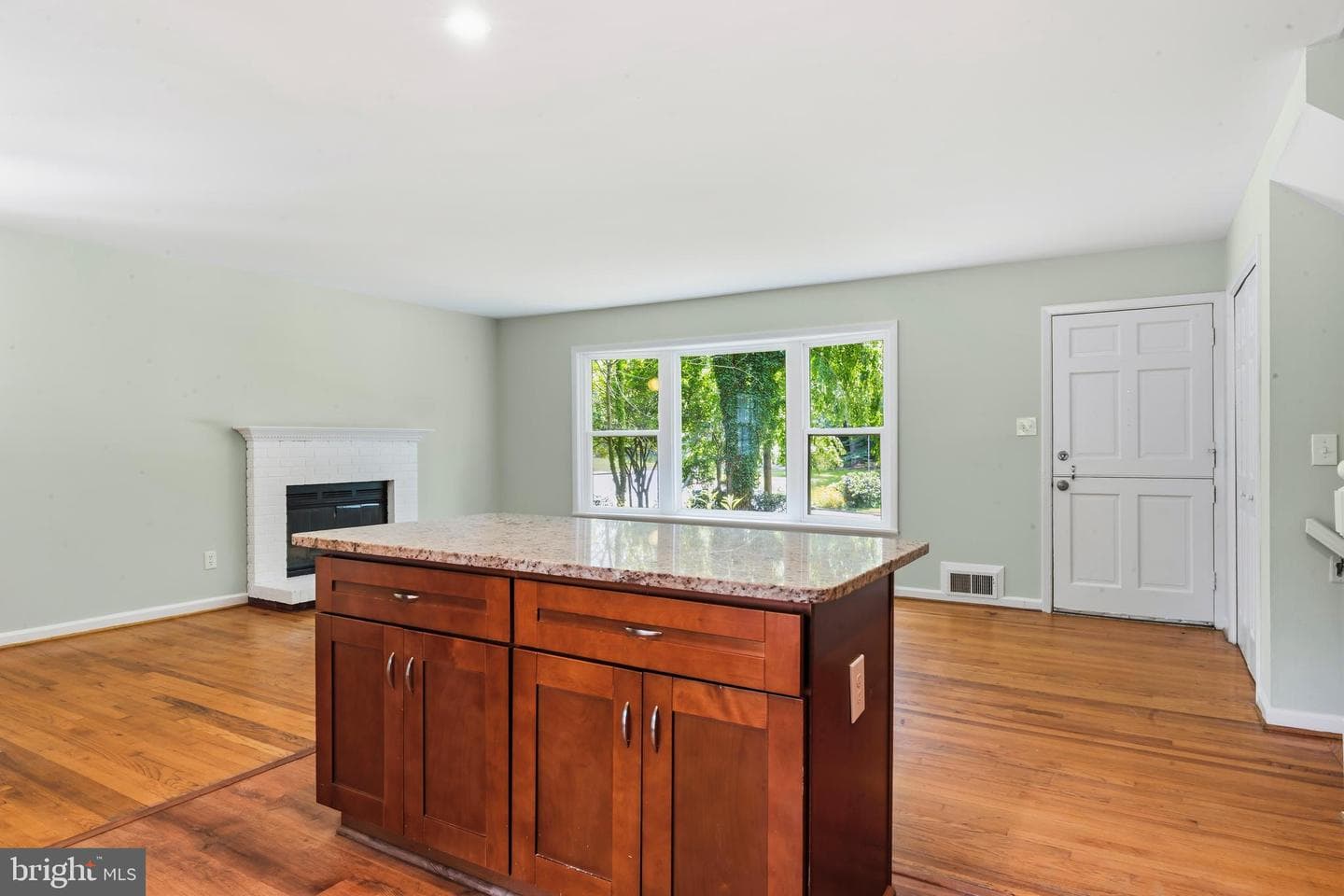 10922 Decatur Drive photo 17