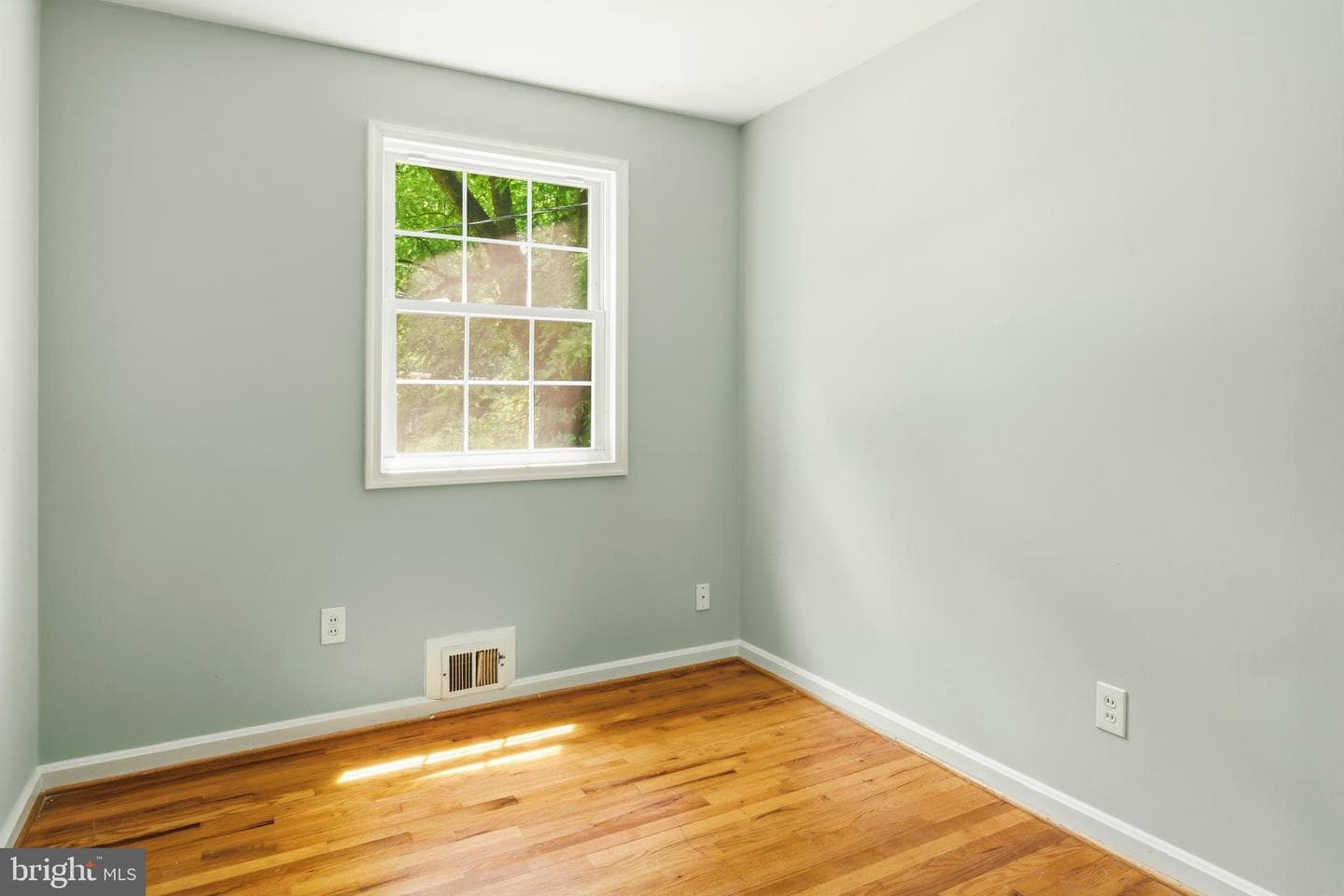 10922 Decatur Drive photo 19
