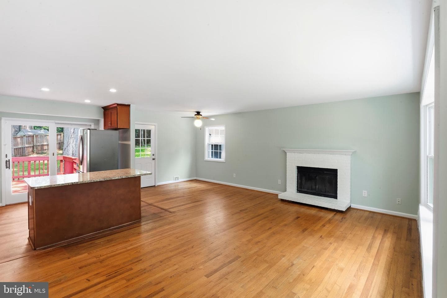 10922 Decatur Drive photo 8