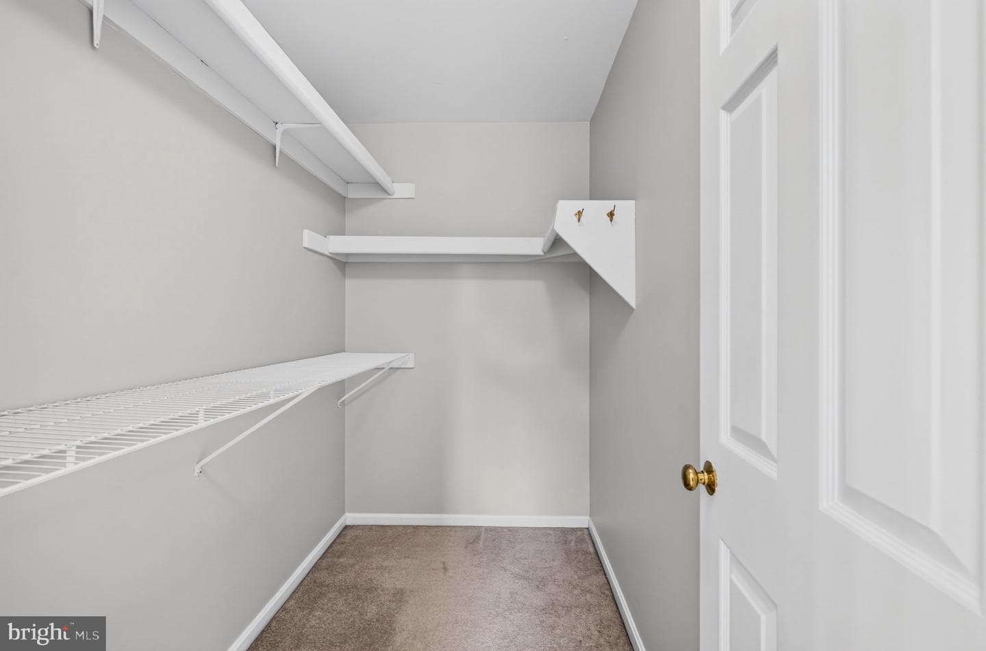 2836 Kelly Square photo 33