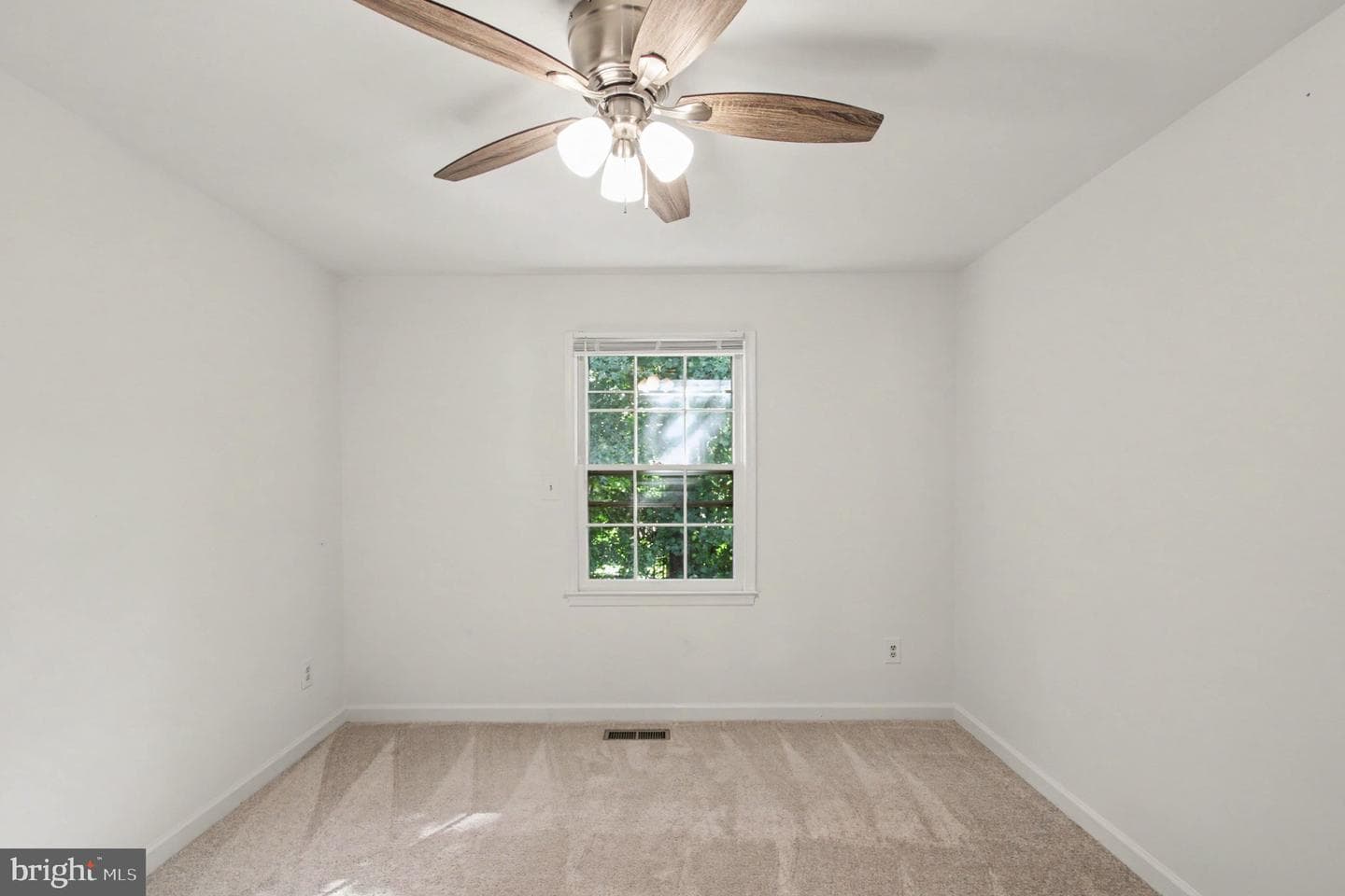 6570 Rockland Drive photo 23