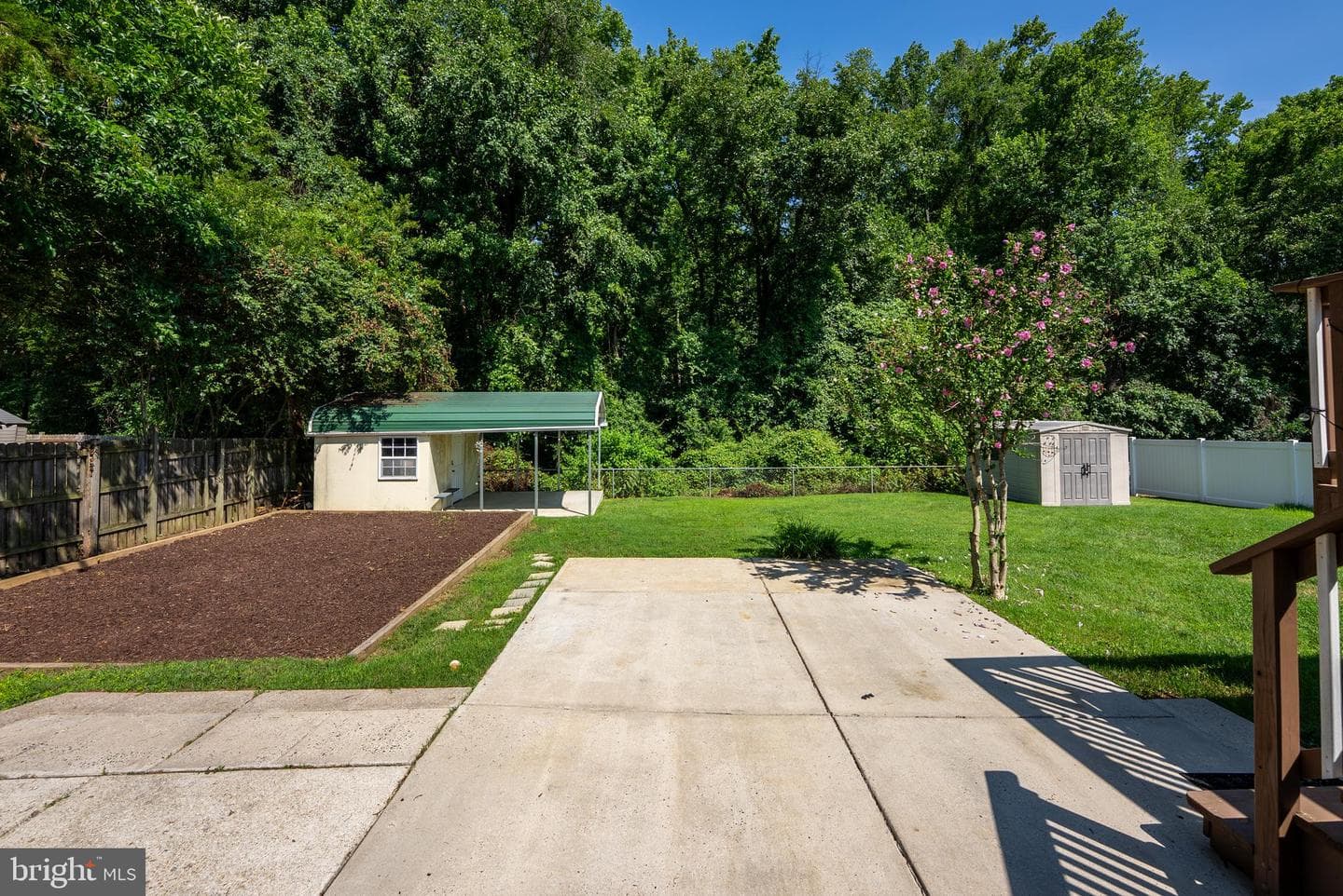 8701 Lagrange Street photo 30