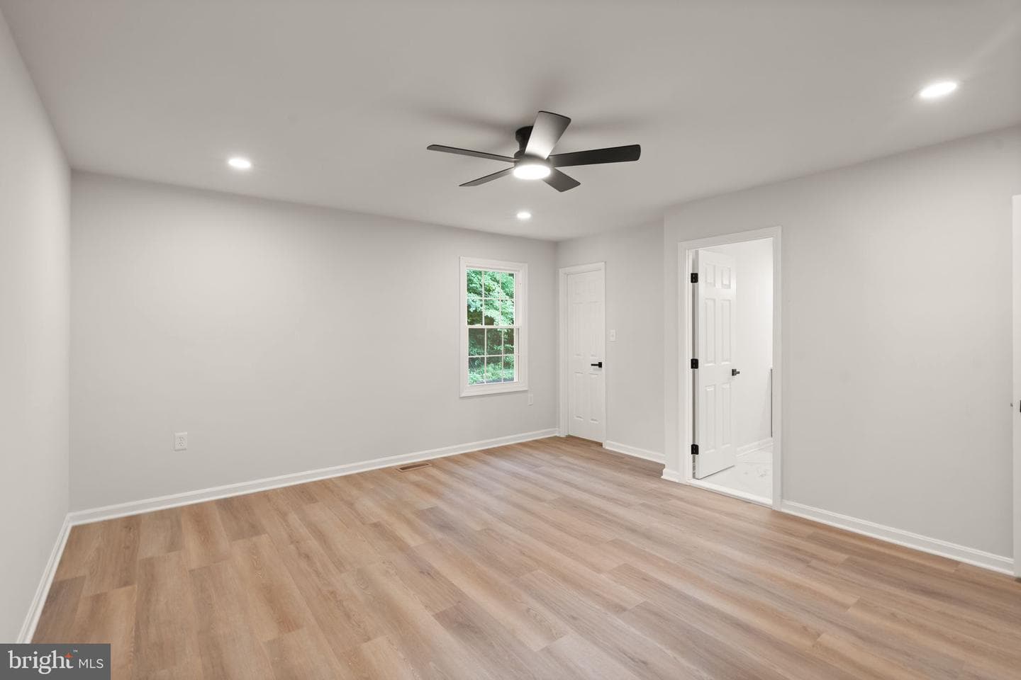 6390 Phillip Court photo 39