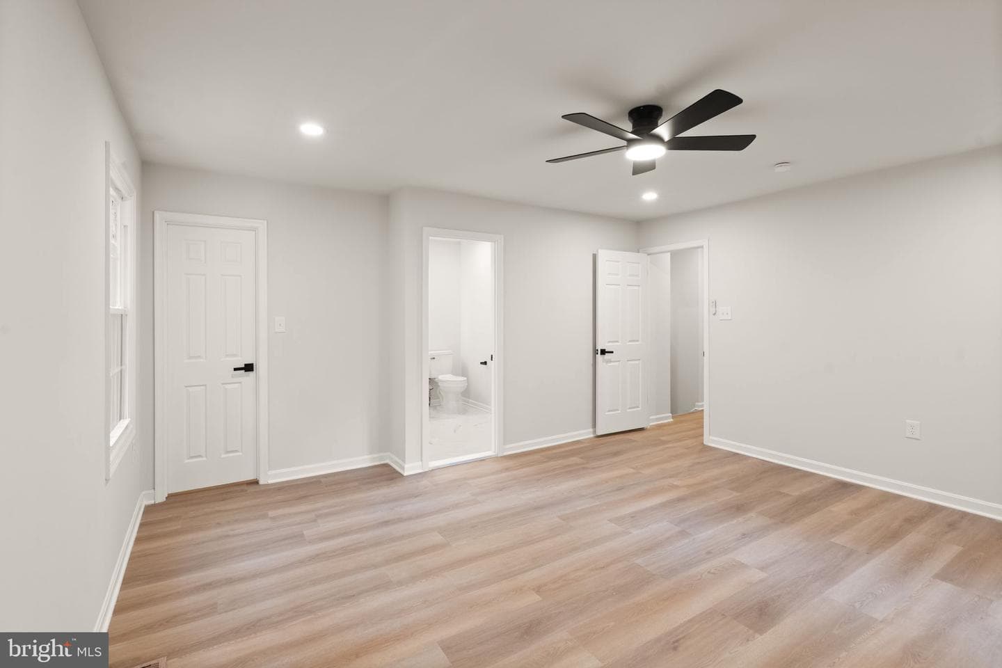 6390 Phillip Court photo 40