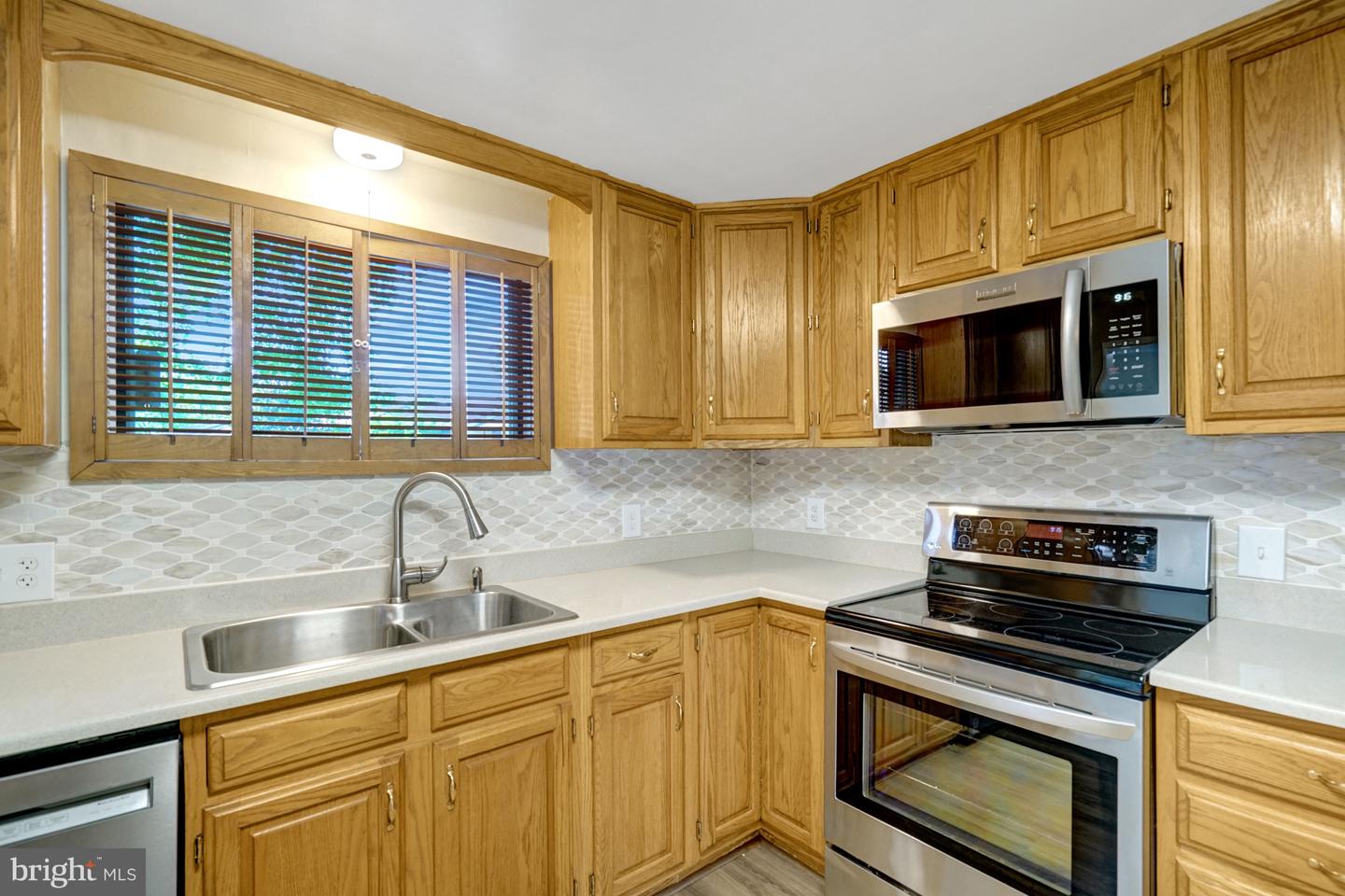 4445 Elan Court photo 9