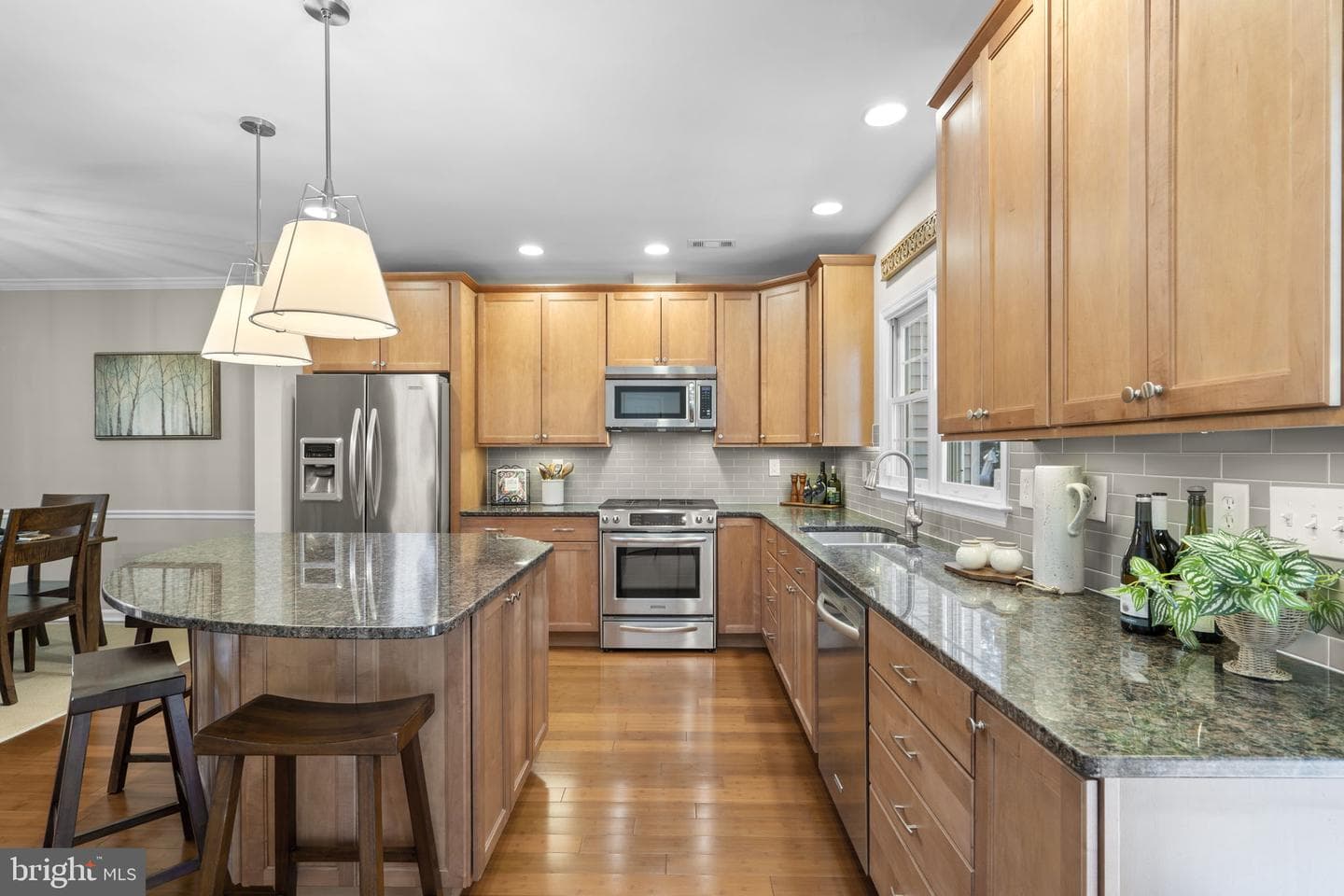 7049 Kings Manor Drive, Alexandria