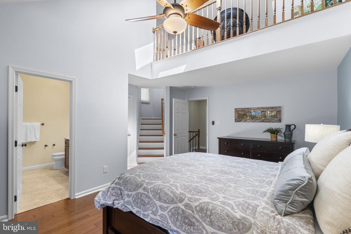7049 Kings Manor Drive photo 31