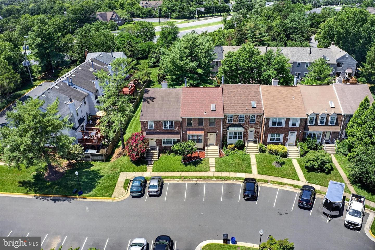 3952 Rosebay Court photo 4