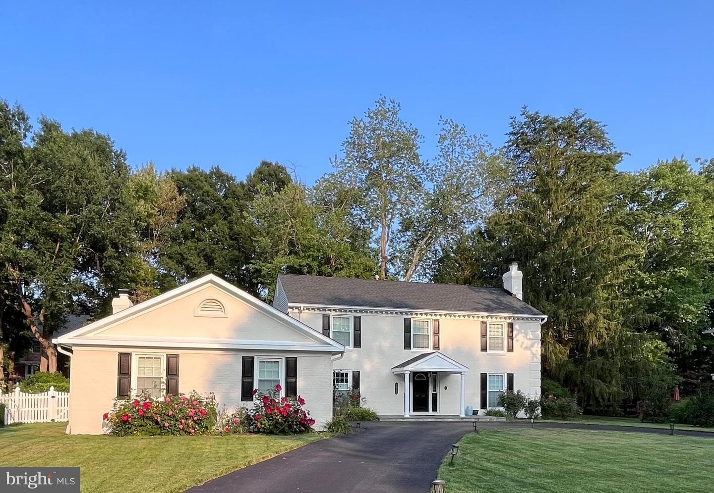 9403 Ferry Landing Court photo 2