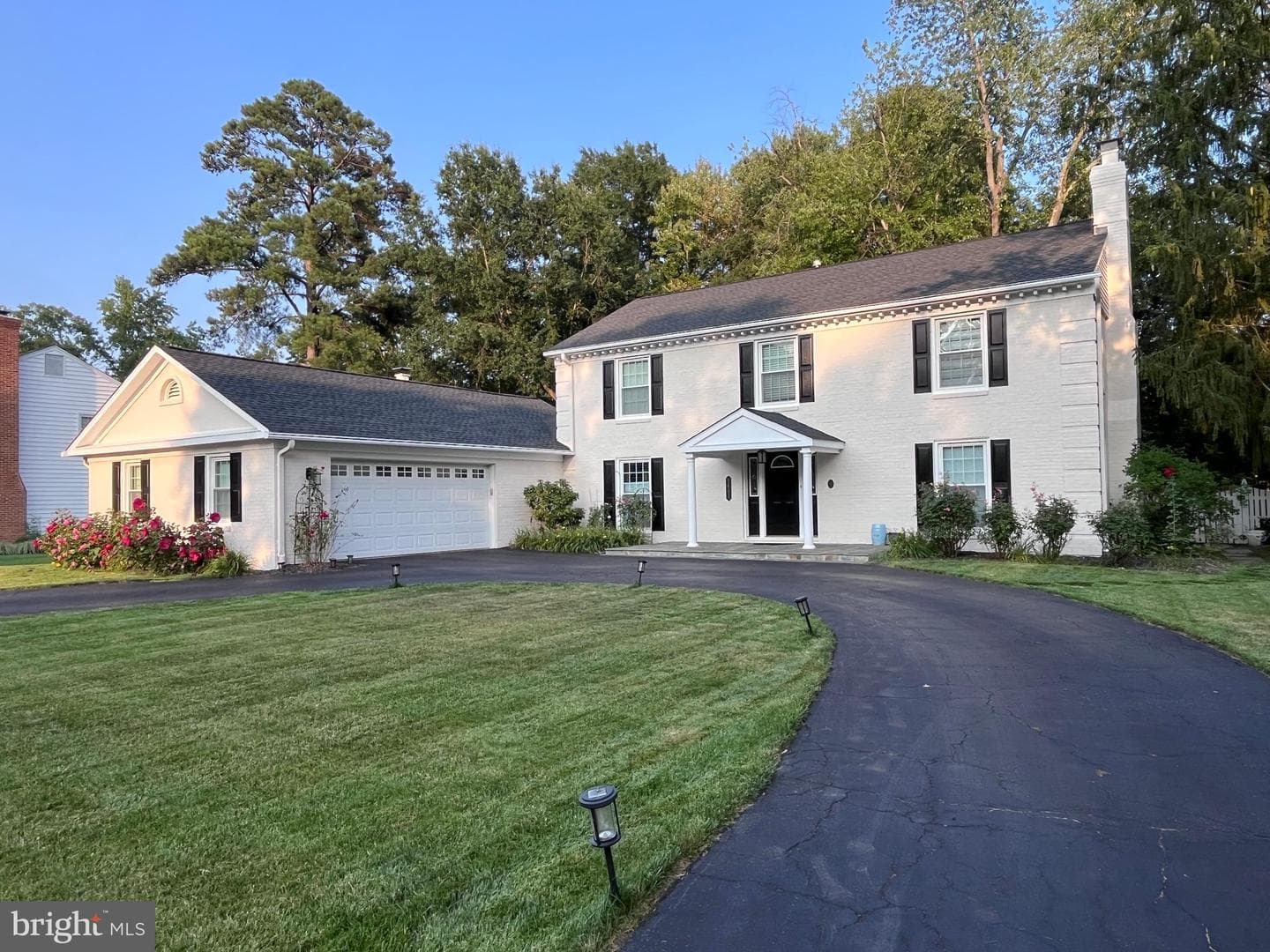 9403 Ferry Landing Court photo 4