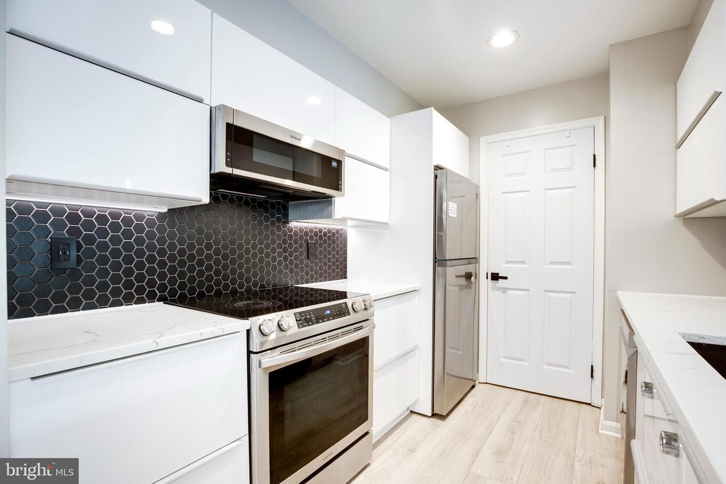 7707 Lafayette Forest Drive #21 photo 5