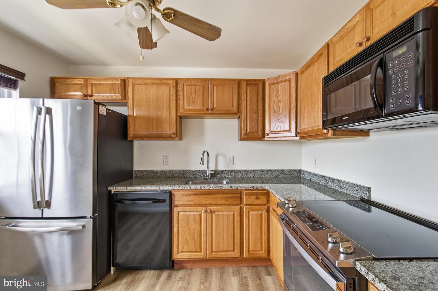 7413 Whernside Street photo 13