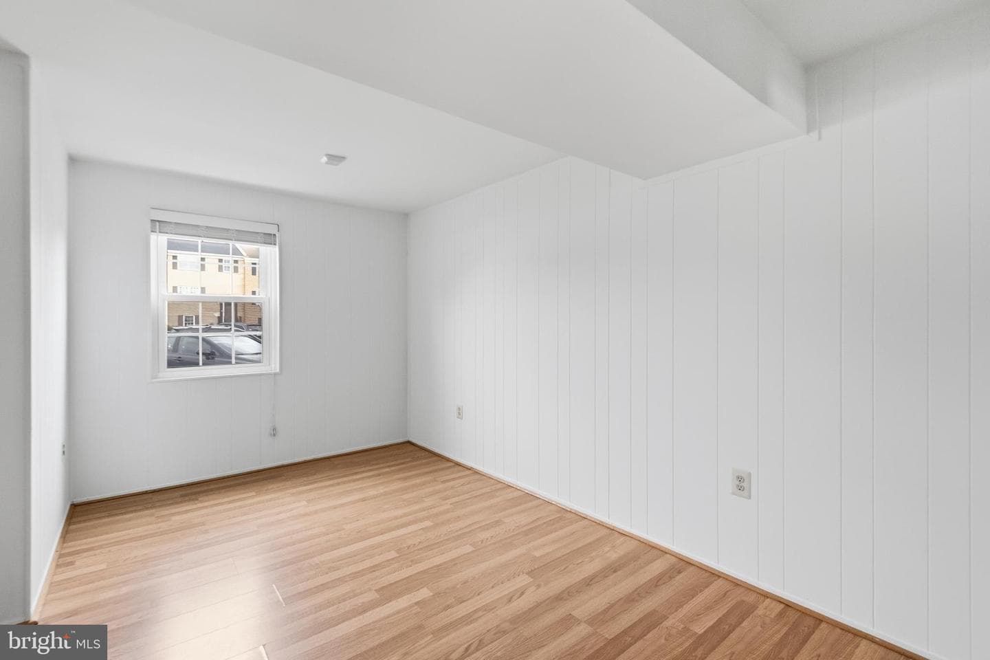 7413 Whernside Street photo 30