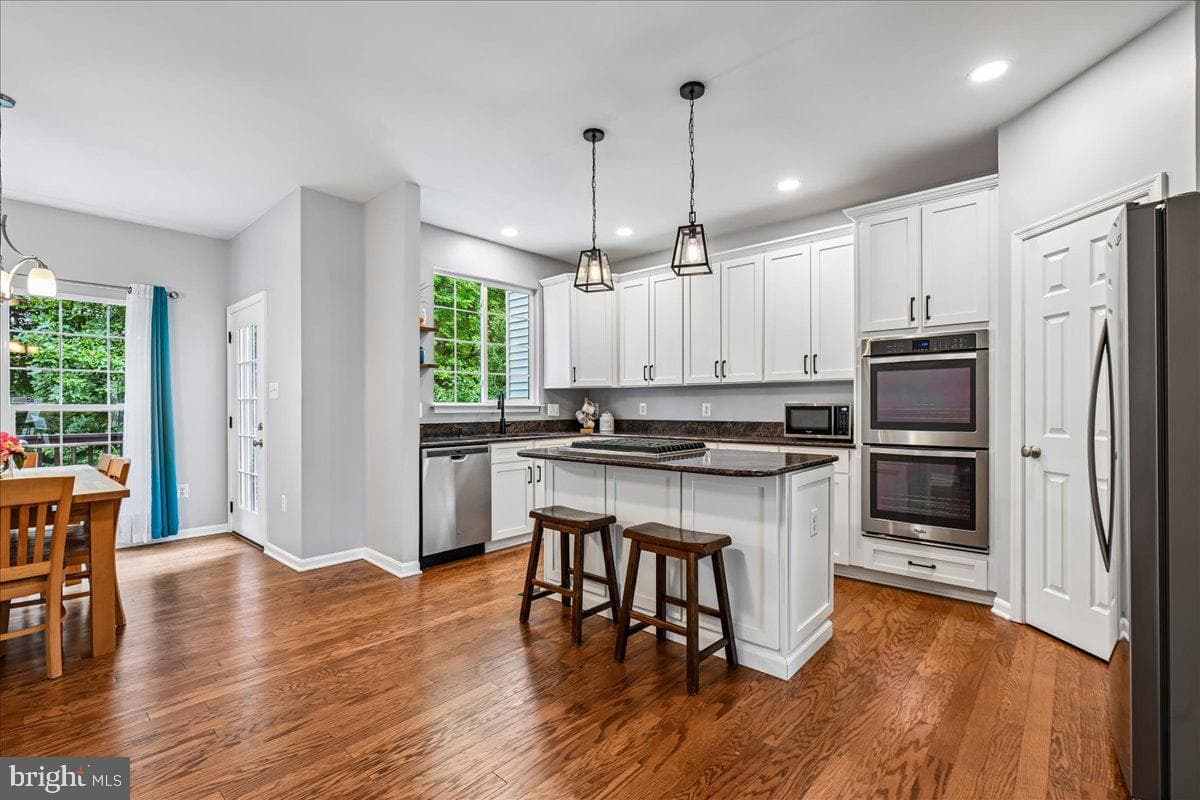 8429 Carmela Circle photo 18