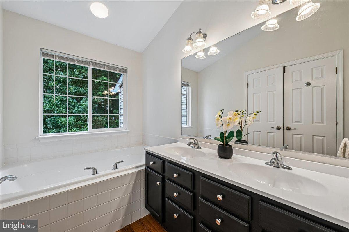8429 Carmela Circle photo 34