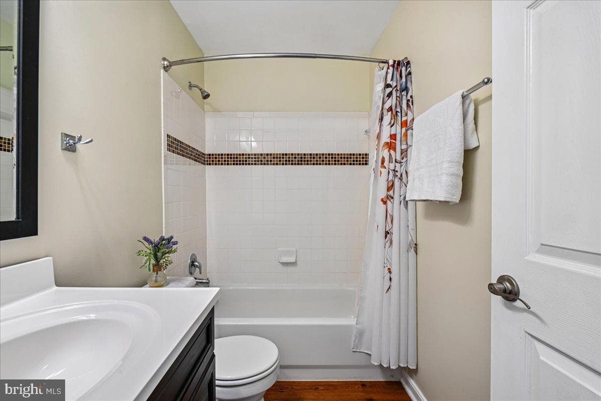 8429 Carmela Circle photo 41
