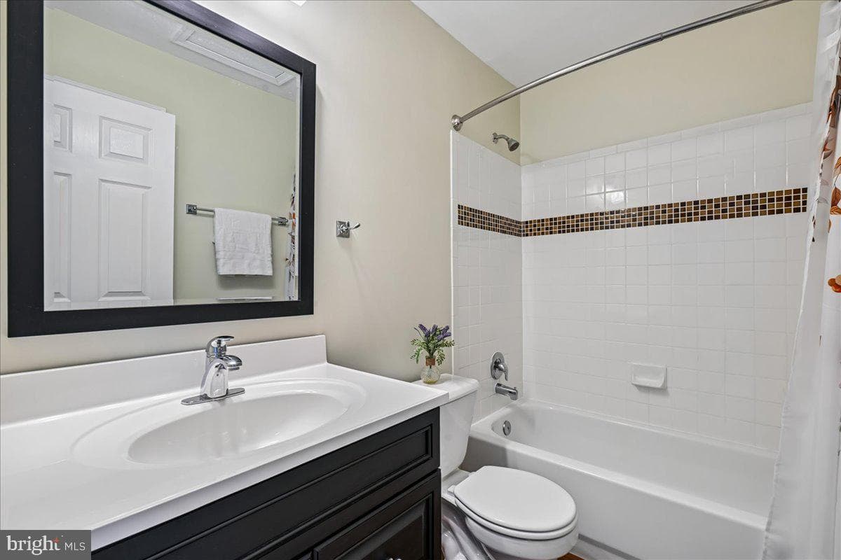 8429 Carmela Circle photo 42