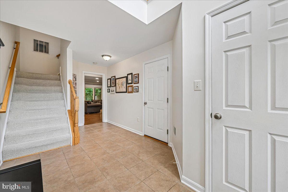 8429 Carmela Circle photo 9