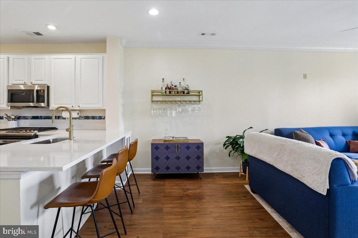 12000 Market Street #382 photo 11