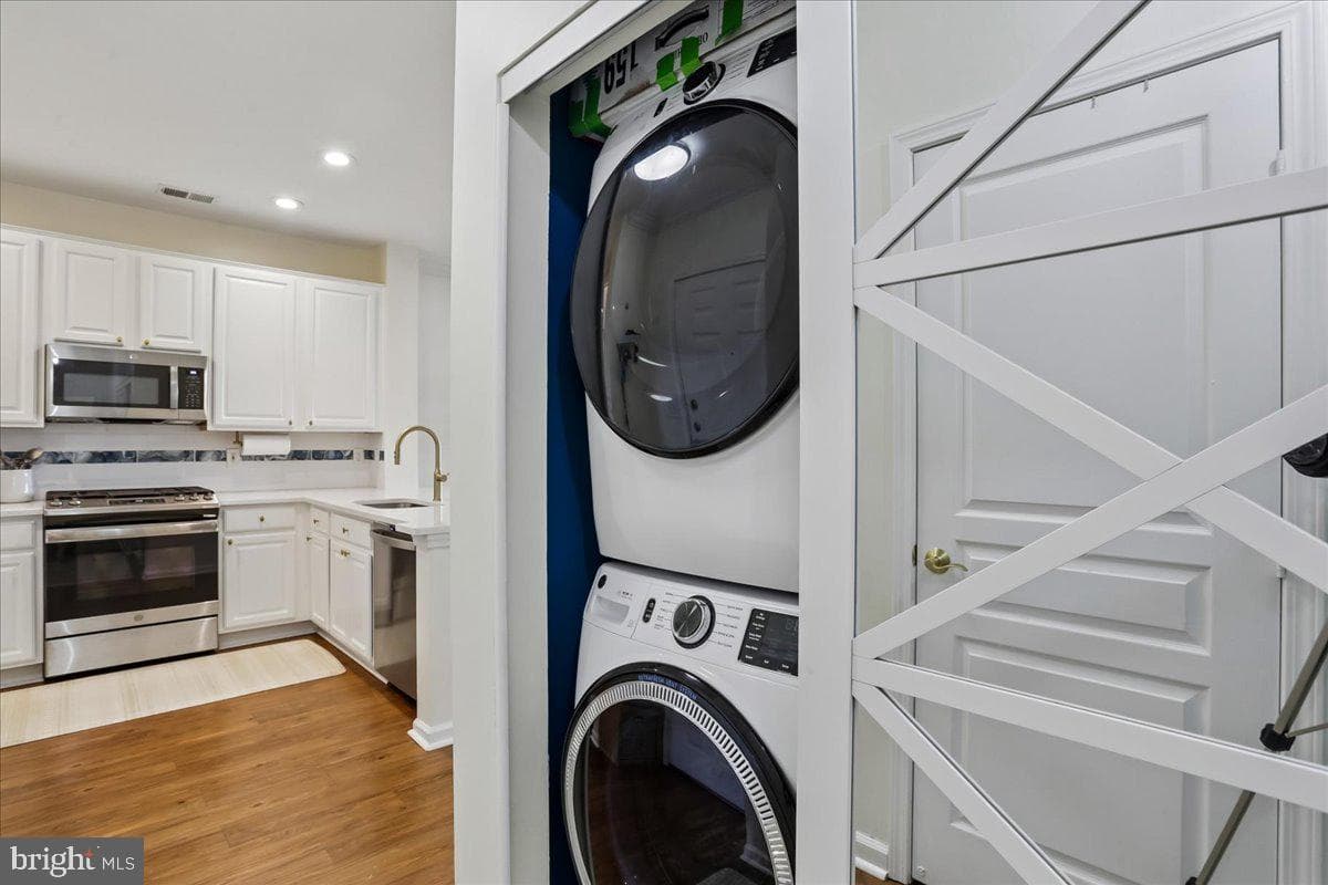 12000 Market Street #382 photo 22
