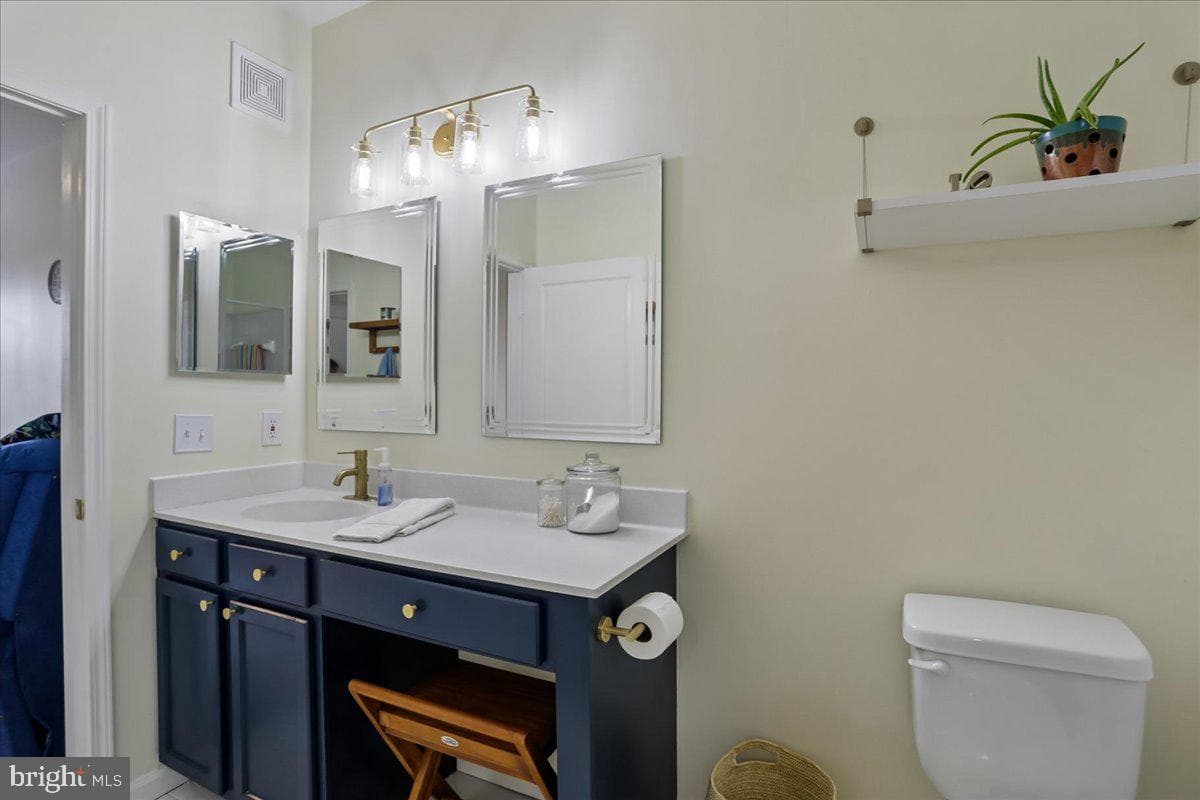 12000 Market Street #382 photo 35