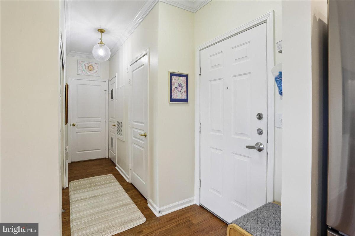 12000 Market Street #382 photo 4