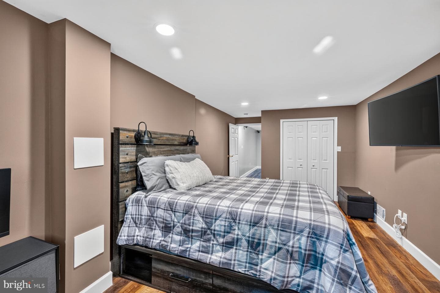8744 Arley Drive photo 37