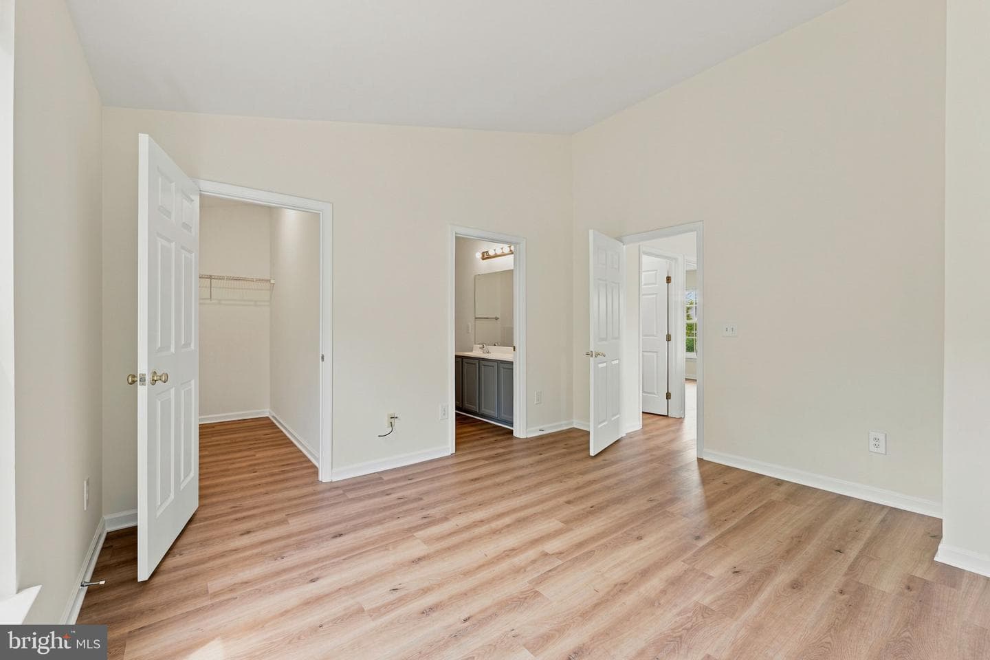 14247 Glade Spring Drive photo 9
