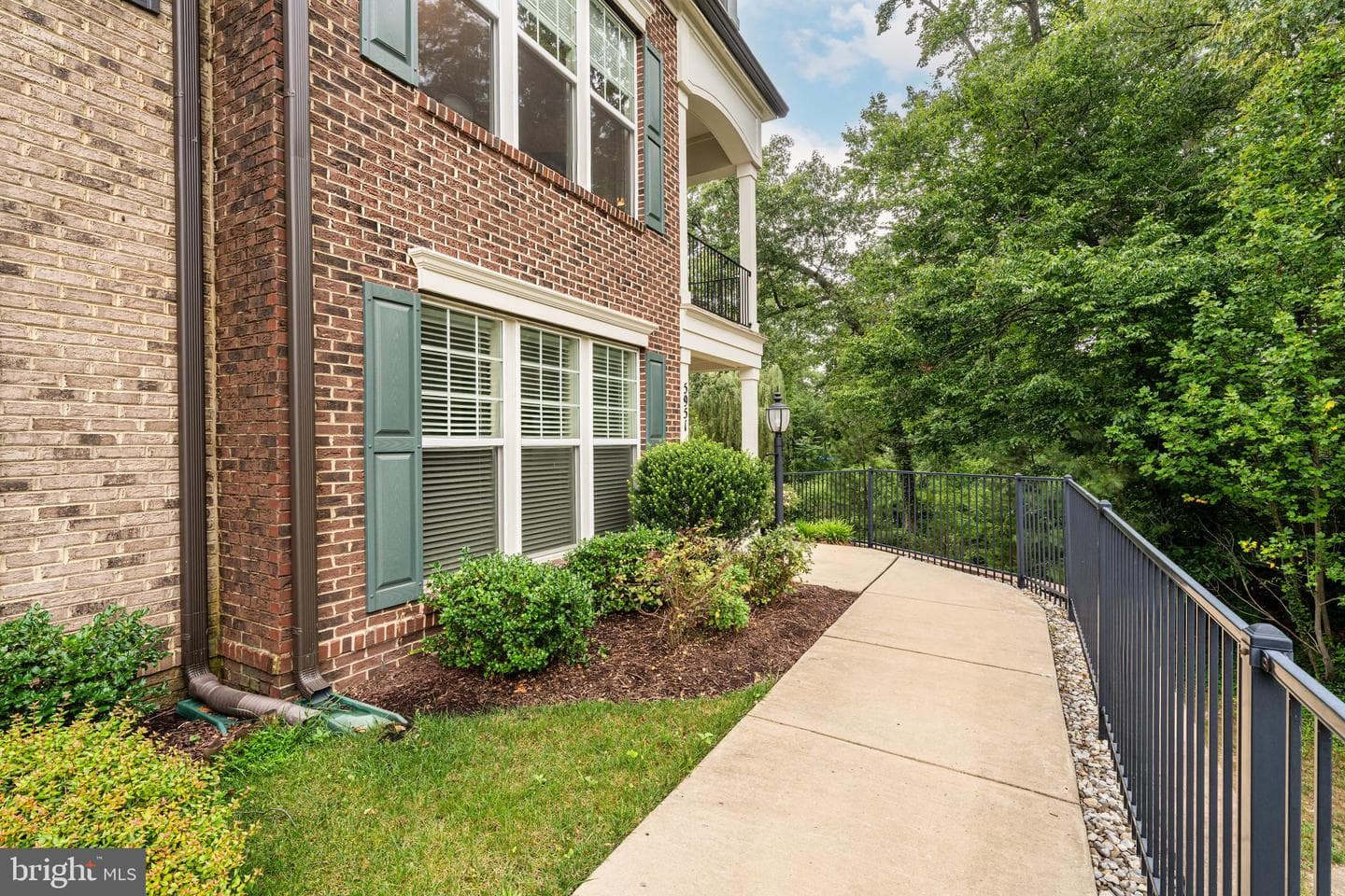5951 Clapton Court, Alexandria